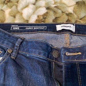 Women’s petite bootcut jeans